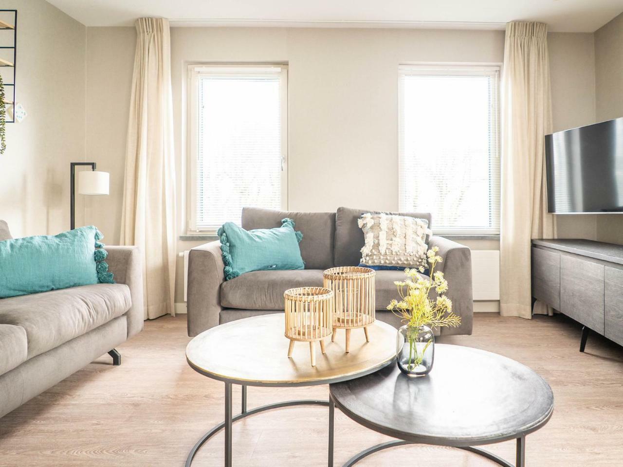 Spacious Bungalow In The Cosy Village 더콕스도르프 외부 사진