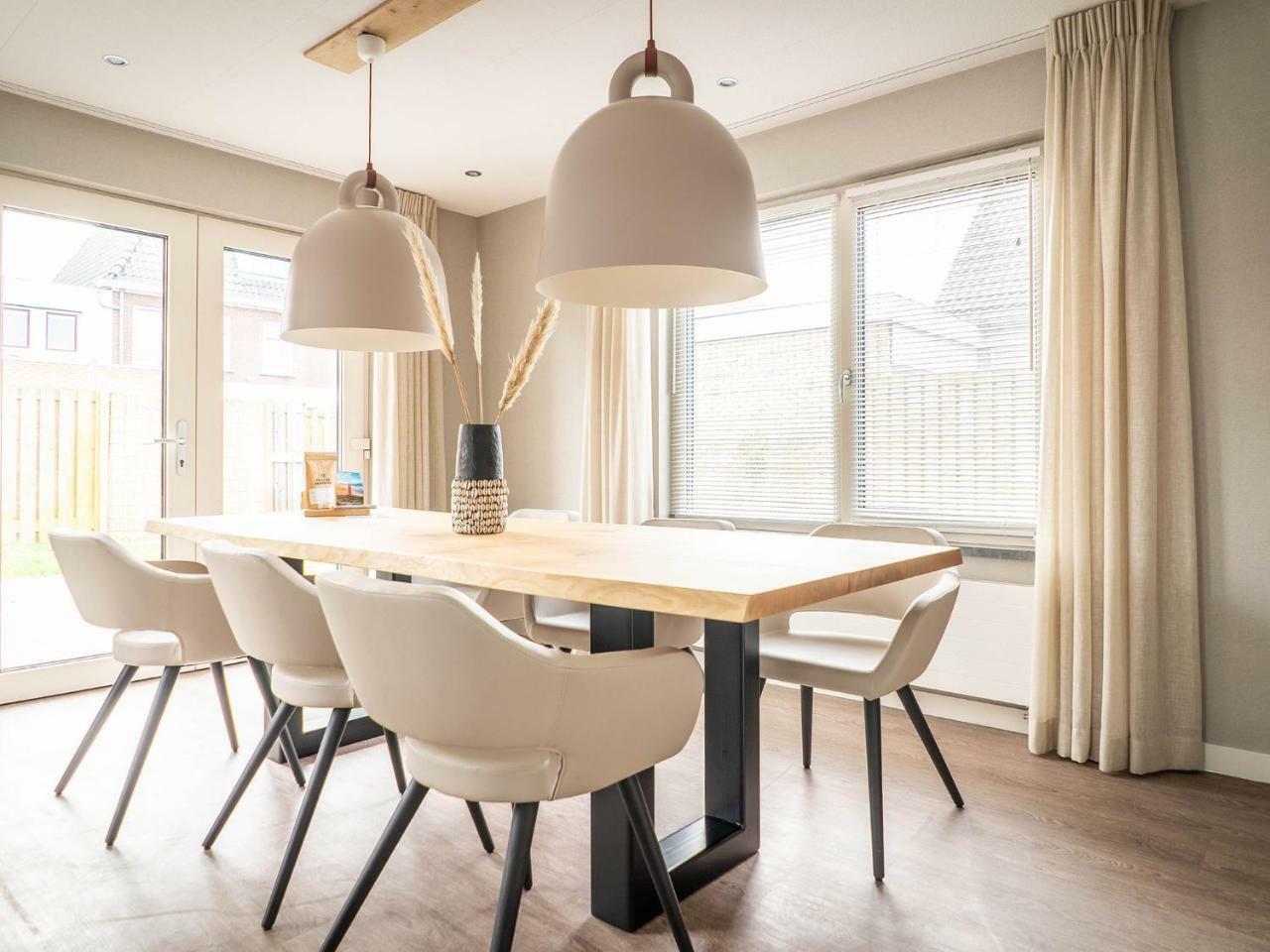 Spacious Bungalow In The Cosy Village 더콕스도르프 외부 사진